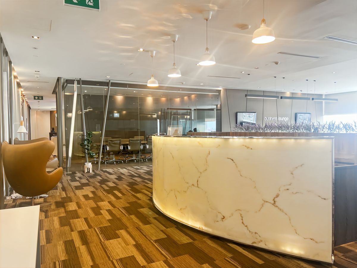 Find office space in Regus Sathorn Square for 4 employees with everything taken care of – รูปที่ 4