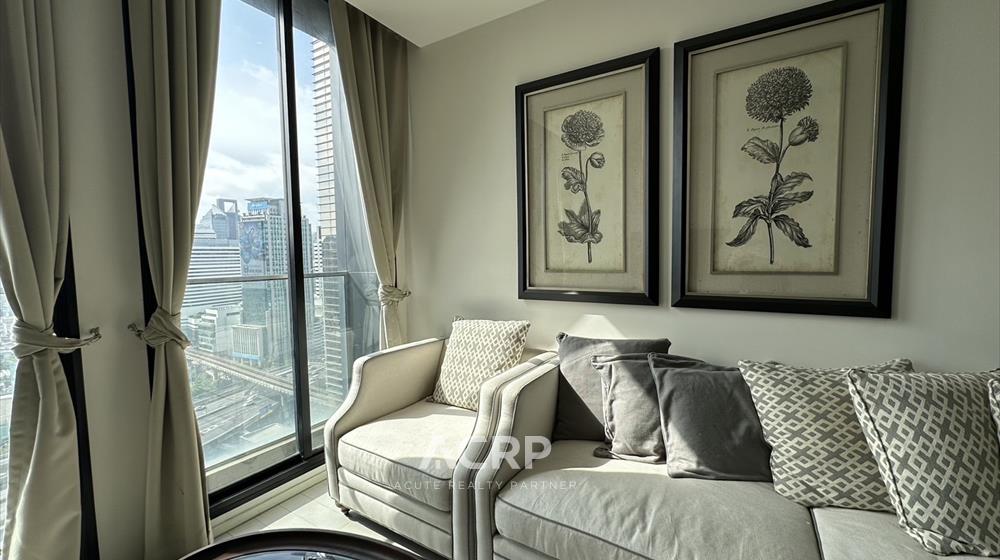 1 large condo at Noble Ploenchit – central location near BTS Ploenchit 1 large condo at Noble Ploenchit – central location near BTS Ploenchit