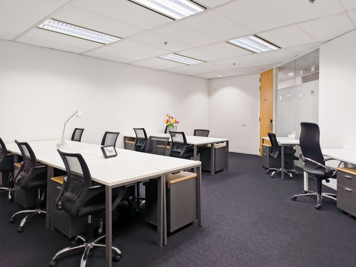 Large office space for 10 employees in Regus M Thai Tower - All Seasons Place – รูปที่ 4