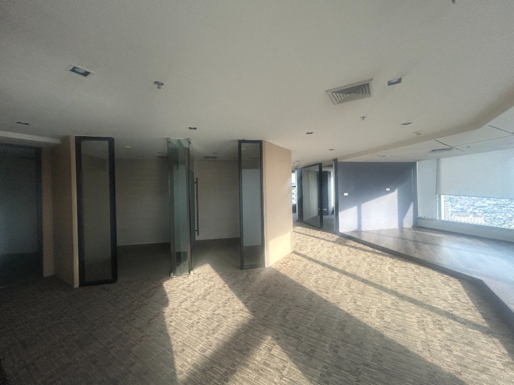 Office at Empire Tower for rent 230 sqm 3rooms 890 baht per sqm or 200,000 baht per month – รูปที่ 3