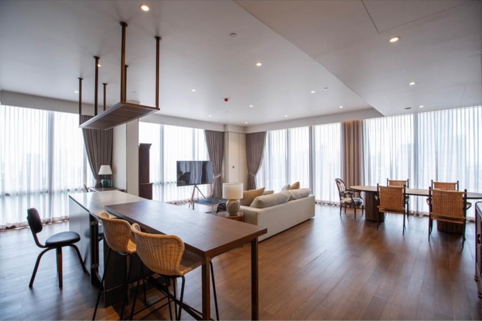 ❖ PENTHOUSE ❖ 25+ floor 3 Beds, 3 Baths | 280.00 sq.m. | Powder room, 2 Maid room, Big balcony | Pet allow | Near BTS Phloen Chit 3 minutes, MRT Lumpini 4 minutes. ❖ PENTHOUSE ❖ 25+ floor 3 Beds, 3 Baths | 280.00 sq.m. | Powder room, 2 Maid room, Big balcony | Pet allow | Near BTS Phloen Chit 3 minutes, MRT Lumpini 4 minutes.