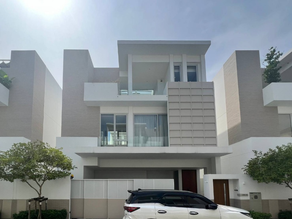 Noble Terra Rama 9 for rent