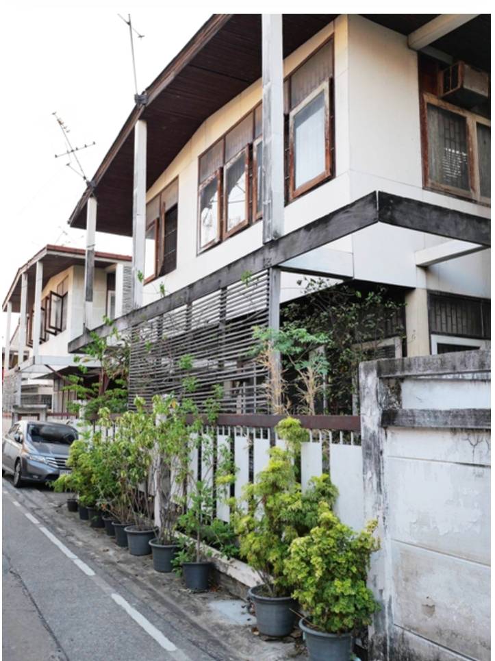 House for sale, Ari Samphan 5, area 50 square wah, near BTS Ari, price 22 million baht, sells himself, negotiable, contact Khun Pui 089-9209893 House for sale, Ari Samphan 5, area 50 square wah, near BTS Ari, price 22 million baht, sells himself, negotiable, contact Khun Pui 089-9209893