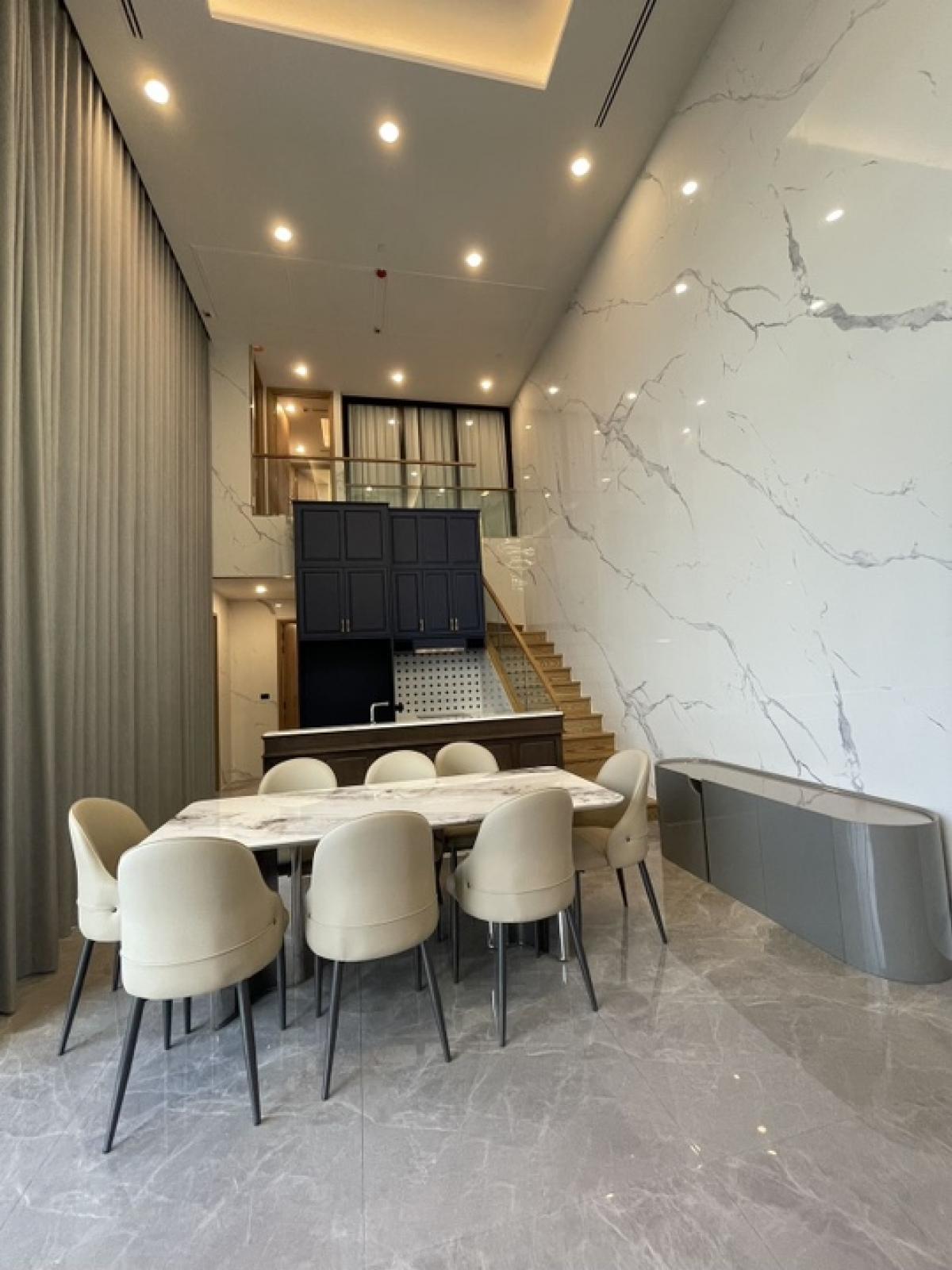 Duplex Penthouse Siamese Rama9(Landmark@MRTA Station) 160k