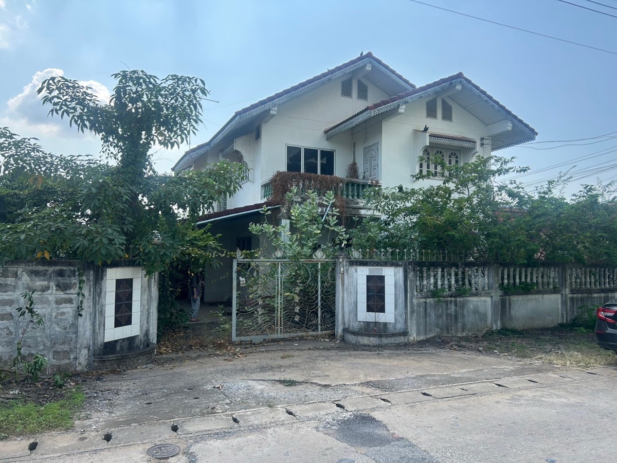 For sale: 2-storey detached house on 108 sq m of land, located in Soi Thetsaban Damri (Wang Hin Community), Pak Kwae Subdistrict, Mueang Sukhothai District, Sukhothai Province 64000 For sale: 2-storey detached house on 108 sq m of land, located in Soi Thetsaban Damri (Wang Hin Community), Pak Kwae Subdistrict, Mueang Sukhothai District, Sukhothai Province 64000