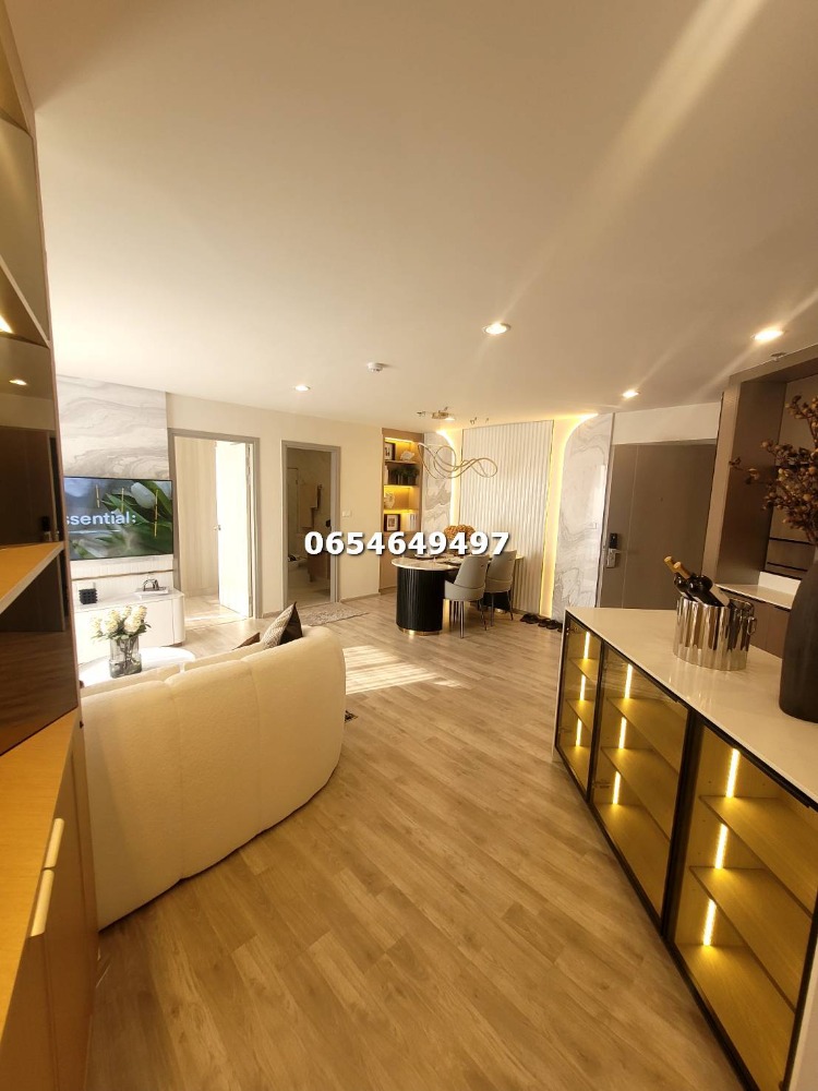 Urgent sale, sample room, 3 bedrooms, 2 bathrooms, size 84 sq m. Interested, contact 065-464-9497.