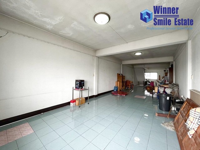 Shophouse for sale, on King Kaew Road, going to Lat Krabang, near Sukhumvit 77, rooftop with airport view, restaurant business Shophouse for sale, on King Kaew Road, going to Lat Krabang, near Sukhumvit 77, rooftop with airport view, restaurant business