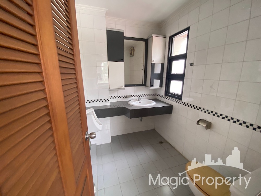 6 Floors Building for Sale in Ekkamai soi 10, Watthana, Bangkok – รูปที่ 4