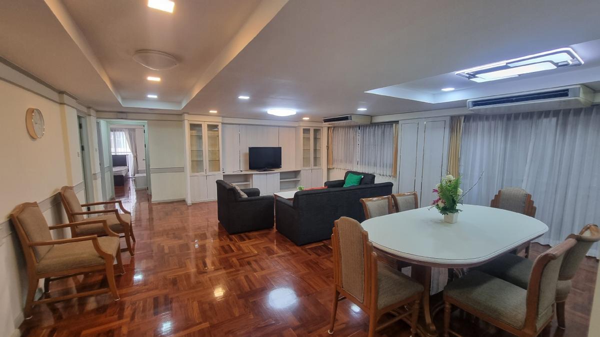 Phrom Phong Pet friendly Apartment for rent, suitable for families, 3 bedrooms, 4 bathrooms, BTS shuttle, Supermarket nearby Phrom Phong Pet friendly Apartment for rent, suitable for families, 3 bedrooms, 4 bathrooms, BTS shuttle, Supermarket nearby