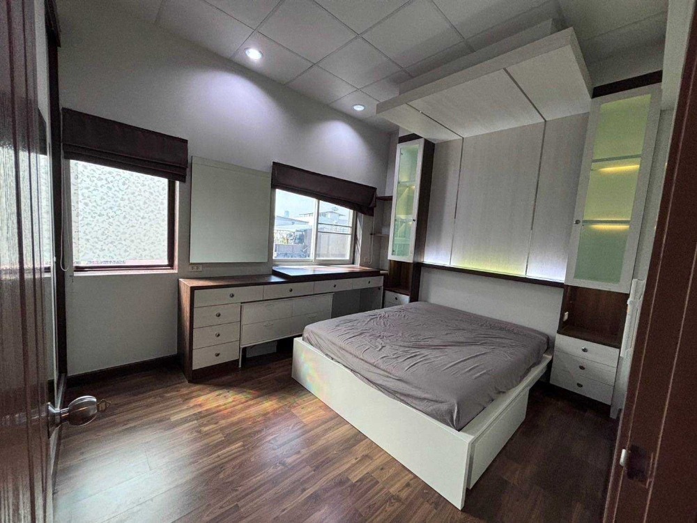 ขายคอนโด ศรีวรา แมนชั่น 1 ชั้น 5 ห้องใหญ่ 71 ตรม. (FS4523) – รูปที่ 2