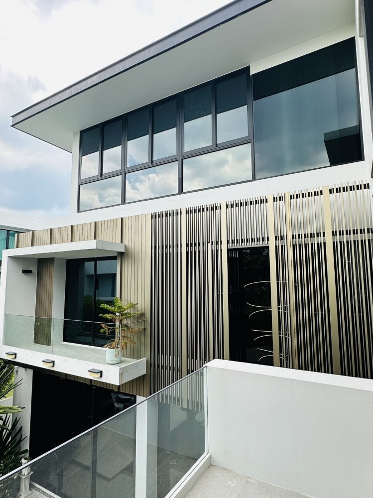 Nantawan rama9 srinakarin
