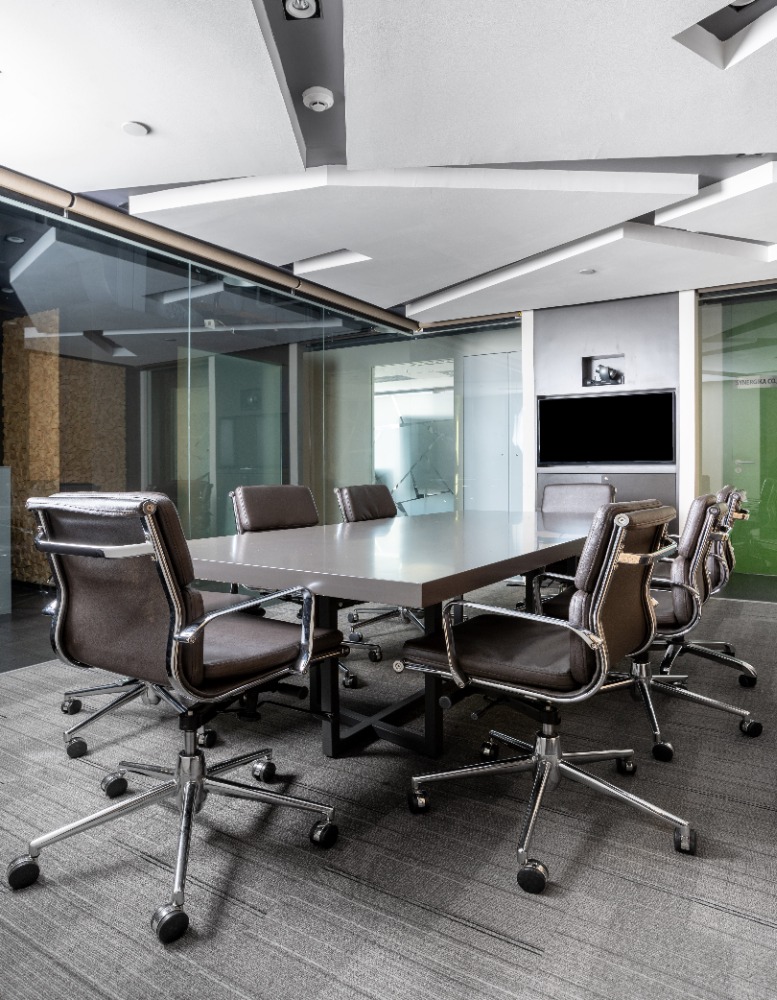 All-inclusive access to professional office space for 10 employees in Regus Siam Tower