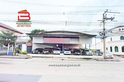 Land with buildings, Lam Luk Ka - Khlong 7, Khlong 7 Intersection (Nimit Mai), area 262 square wah, opposite the canal of Moo Kratha, Lam Luk Ka Khlong 7, Lam Luk Ka Road, Lam Luk Ka Subdistrict, Lam Luk Ka District, Pathum Thani Province