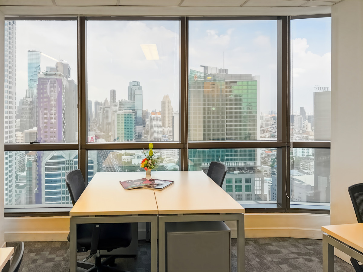 Private office space for 2 employees in Regus Chartered Square – รูปที่ 2