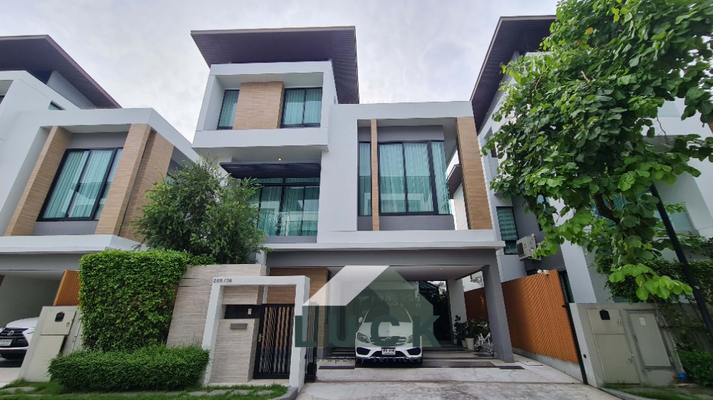 Single house for sale, Nirvana Beyond Srinakarin, beautifully decorated and in very new condition, negotiable price. Single house for sale, Nirvana Beyond Srinakarin, beautifully decorated and in very new condition, negotiable price.