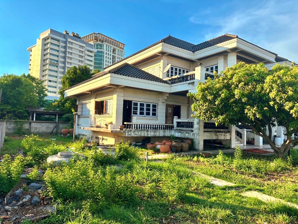ขายด่วน ต่ำกว่าประเมิน บ้านพร้อมที่ดิน 1 ไร่ รามคำแหง เดินถึงรถไฟฟ้า Land for sale Ramkhamhaeng road close to MRT – รูปที่ 4