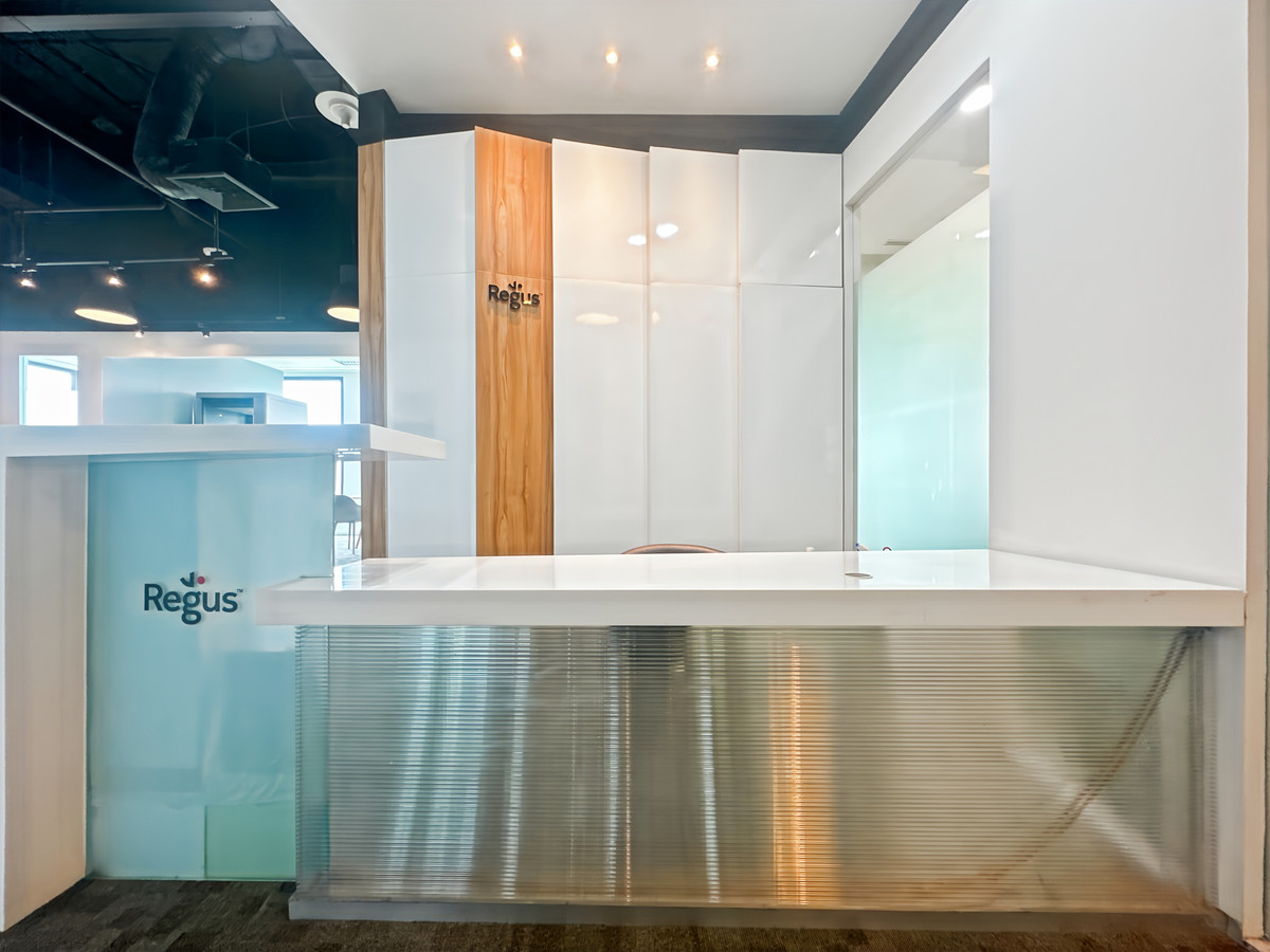 เข้าร่วมสภาพแวดล้อมโคเวิร์กกิ้งที่เน้นการทำงานร่วมกันใน Regus SJ Infinite I Business Complex – รูปที่ 3