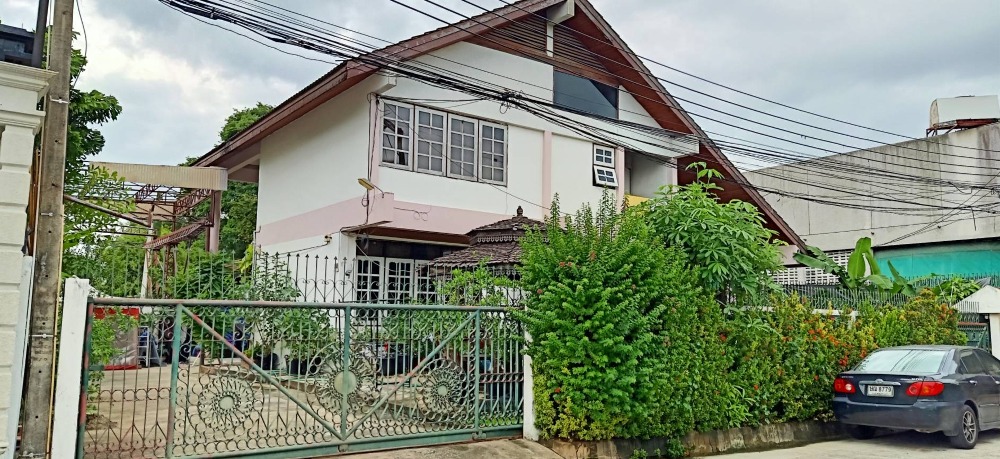 ขายบ้านเดี่ยว 2 ชั้น หมู่บ้าน ศิวาลัย  102 ตรว. 4นอน4น้ำ ใกล้โรงพยาบาลศิริราช ปากซอยติด MRT จรัญสนิทวงศ์ ด้านหลังใกล้ MRT อิสระภาพ