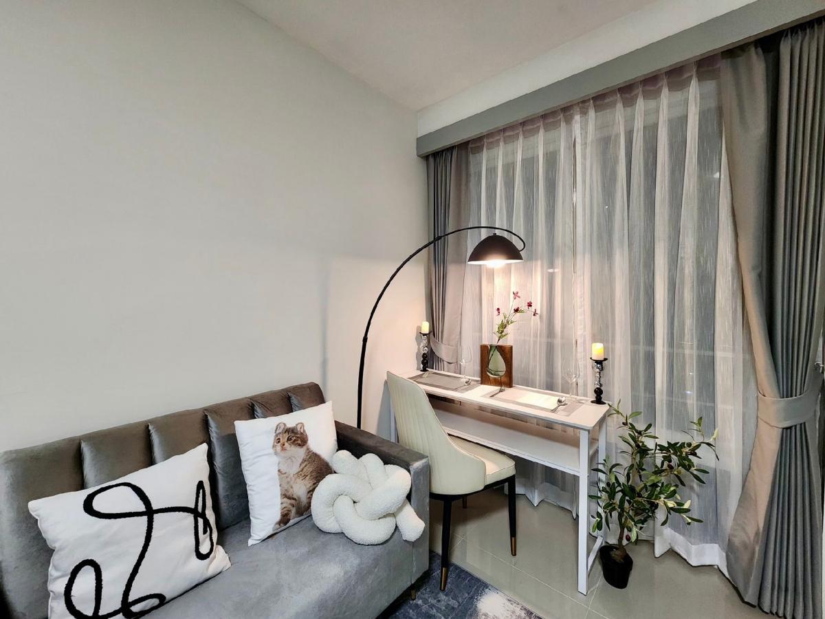 Condo cat friendly urgent, very rare, Rama 9 Ekkamai, location in the heart of the city