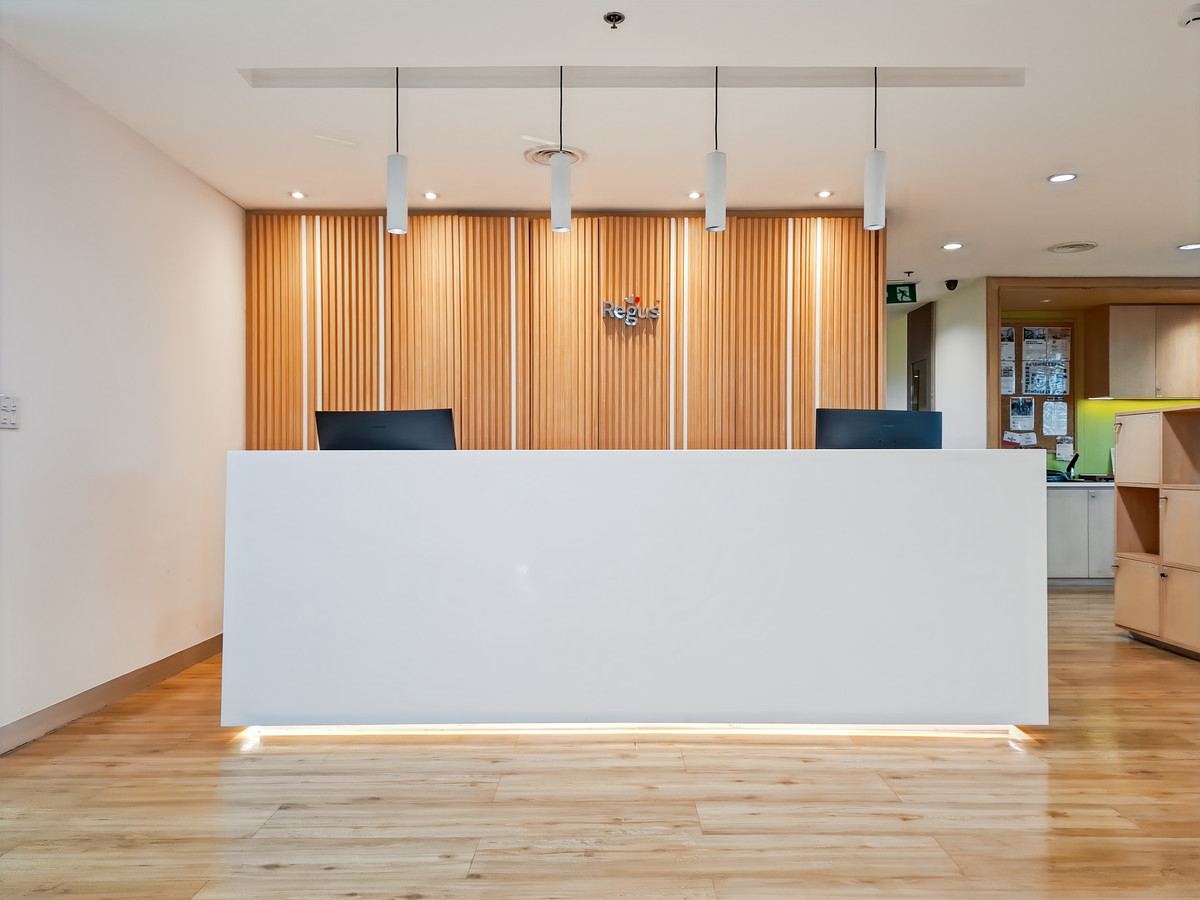 เข้าร่วมสภาพแวดล้อมโคเวิร์กกิ้งที่เน้นการทำงานร่วมกันใน Regus Interchange 21 – รูปที่ 3