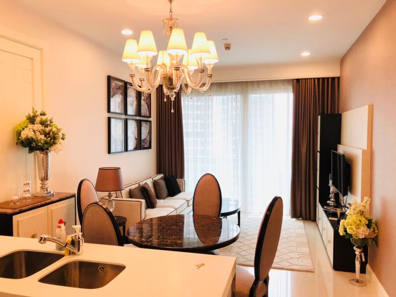 For rent Q Langsuan, 2 bedrooms, fully furnished, city center location, near BTS Ratchadamri, near shopping malls, ready to move in For rent Q Langsuan, 2 bedrooms, fully furnished, city center location, near BTS Ratchadamri, near shopping malls, ready to move in