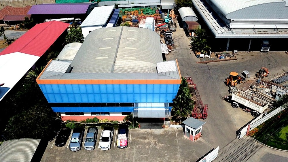 ขายด่วนโรงงานพร้อมโกดังเก็บชิ้นงาน โรงซ่อมและพื้นที่เก็บวัสดุ พร้อมที่พักคนงานและออฟฟิศ