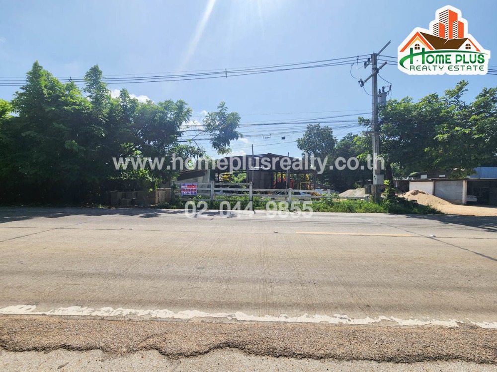 Land near Global House Lampang branch, Mueang District, Lampang Province, area 4 rai 1 ngan 21 square wa. Land near Global House Lampang branch, Mueang District, Lampang Province, area 4 rai 1 ngan 21 square wa.