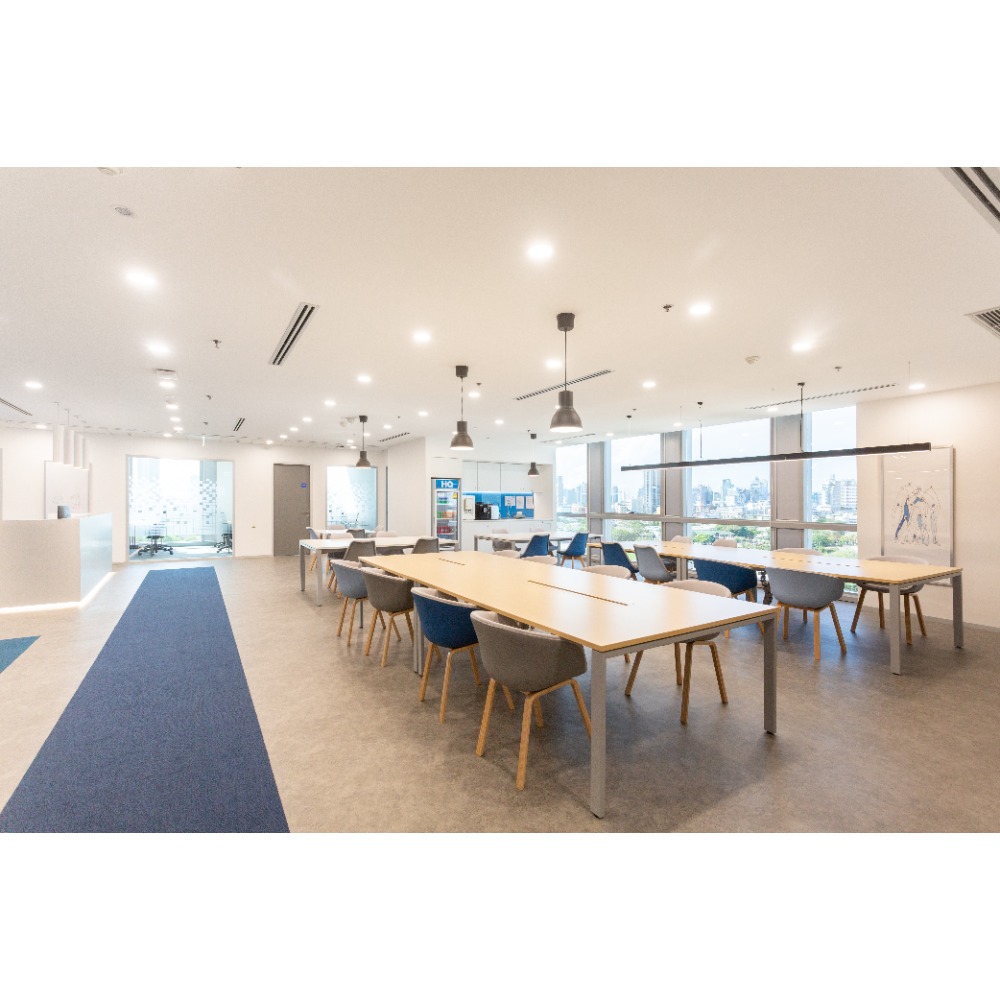 All-inclusive access to coworking space in HQ SPE Tower