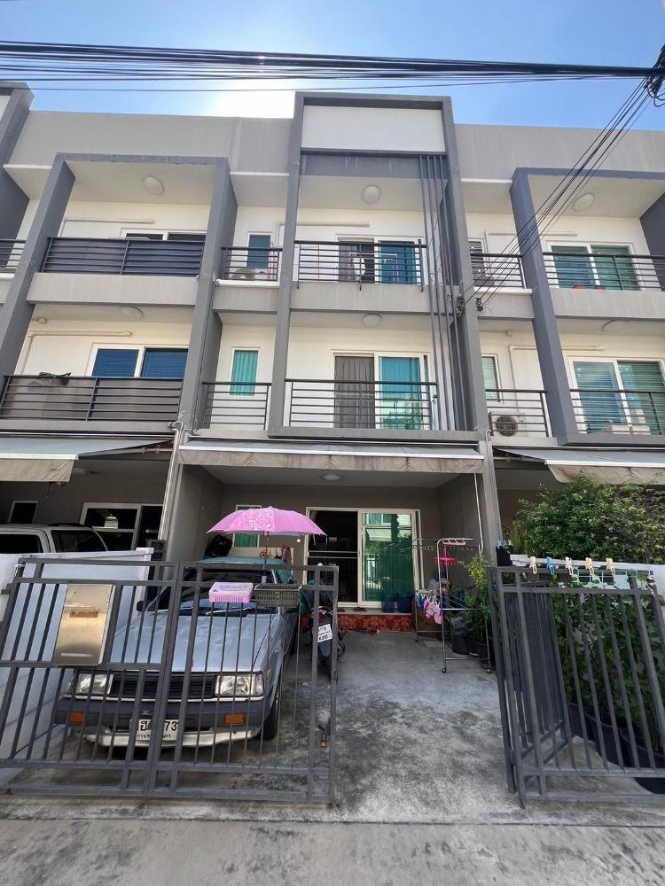 P-2641 ขายด่วน ! บ้านกลางเมืองสวนหลวง บ้านสวย ทำเลดี ราคาดีที่สุดในโครงการ P-2641 ขายด่วน ! บ้านกลางเมืองสวนหลวง บ้านสวย ทำเลดี ราคาดีที่สุดในโครงการ