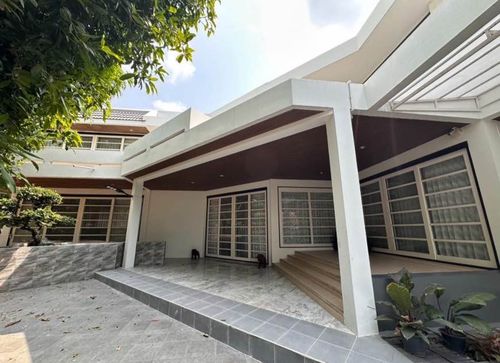 RH110524 ให้เช่า บ้านเดี่ยว 2ชั้น ถนนสุขุมวิท71 ซอยปรีดีพนมยงค์ ใกล้ BTS พระโขนง