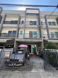 P-2641 Urgent sale! House in the middle of Suan Luang city. Beautiful house, good location, best price in the project.