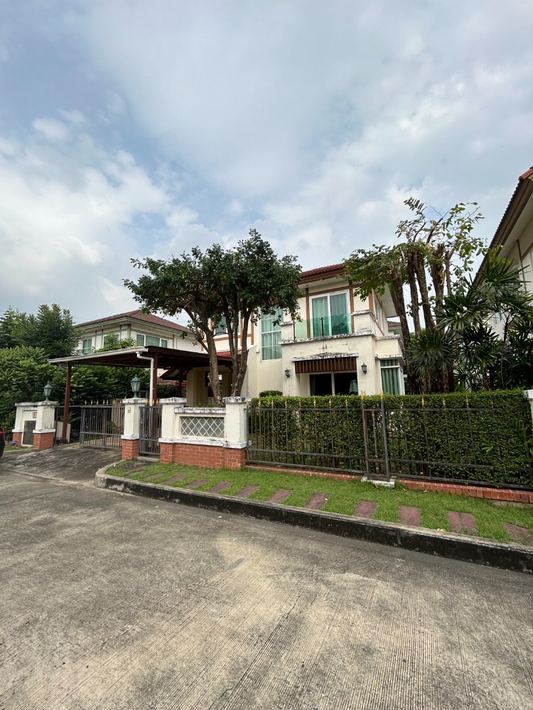 Single house for sale, in good condition, reasonable price, Wararom Phahonyothin-Sai Mai, 58 sq m, 3 bedrooms, 3 bathrooms, air conditioning throughout the house, built-in furniture, ready to move in, add a garage, wooden deck around the house. Single house for sale, in good condition, reasonable price, Wararom Phahonyothin-Sai Mai, 58 sq m, 3 bedrooms, 3 bathrooms, air conditioning throughout the house, built-in furniture, ready to move in, add a garage, wooden deck around the house.