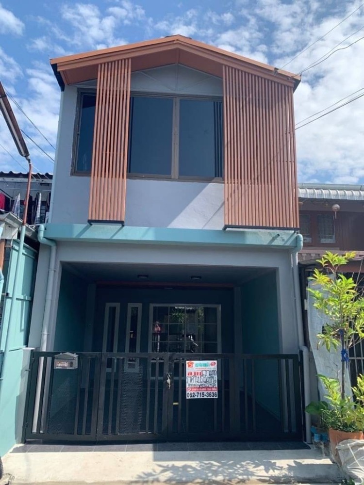 🔥Cheap sale, over-financed🔥 2-storey townhouse, 16 sq w, Kaosaenchet Village, Soi Suan Siam 16, house has 3 bedrooms, 2 bathrooms