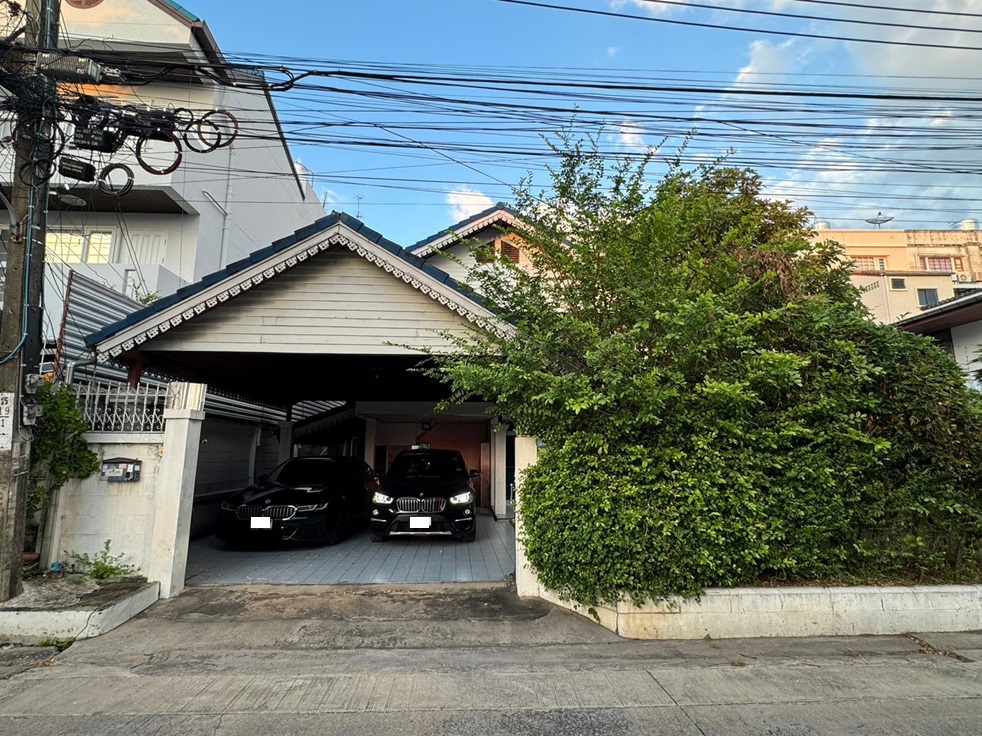บ้านเดี่ยวให้เช่า 86 ตรว. 2 ชั้น 4 นอน 2 น้ำ 3 ที่จอดรถ ซอยบรมราชชนนี 15,17 (หลังเซ็นทรัลปิ่นเกล้า) – รูปที่ 2
