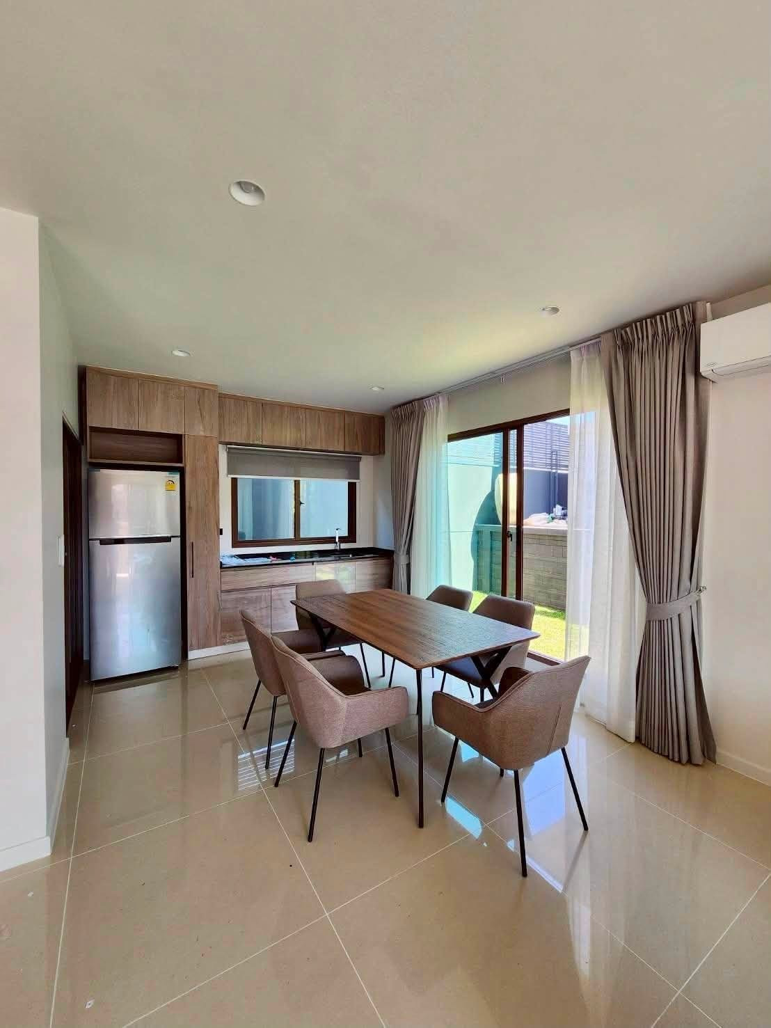 🏡😊🎀 เช่าบ้านโครงการ Burasiri กรุงเทพกรีฑา ตกแต่งสวยหรู พร้อมเข้าอยู่ โลเคชั่นดี ติดกับโรงเรียนนานาชาติ Brighton และ นานาชาติ wellington college – รูปที่ 4