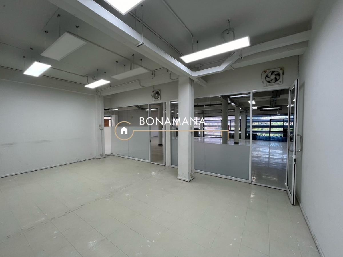 ให้เช่าออฟฟิศ ติดถนนใหญ่ พระราม 4(MRT ลุมพินี 240m) – รูปที่ 2