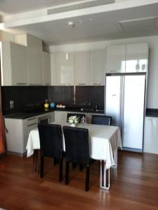 For rent condo Quattro By Sansiri Fully furnished (S15-15467)