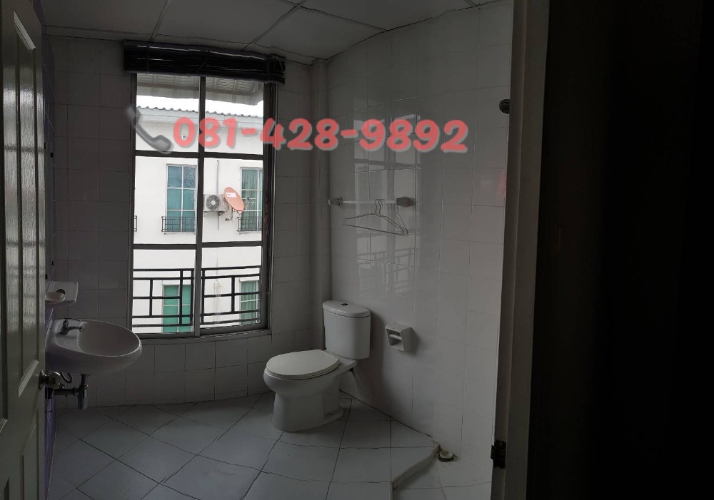 ขายทาวน์โฮม3ชั้น บ้านกลางเมือง ลาดพร้าว71นาคนิวาส 11  โครงการติดถนน บ้านห้องมุม บิลท์อินพร้อมอยู่  23.1วา ราคาลดเหลือ4.69เนต ราคานี้ภายในตค.69 เท่านั้น ลดจาก5.49ล้าน – รูปที่ 4