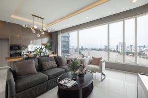 For sale 3 bedrooms 140 sq.m. Maenam Residence Condominium