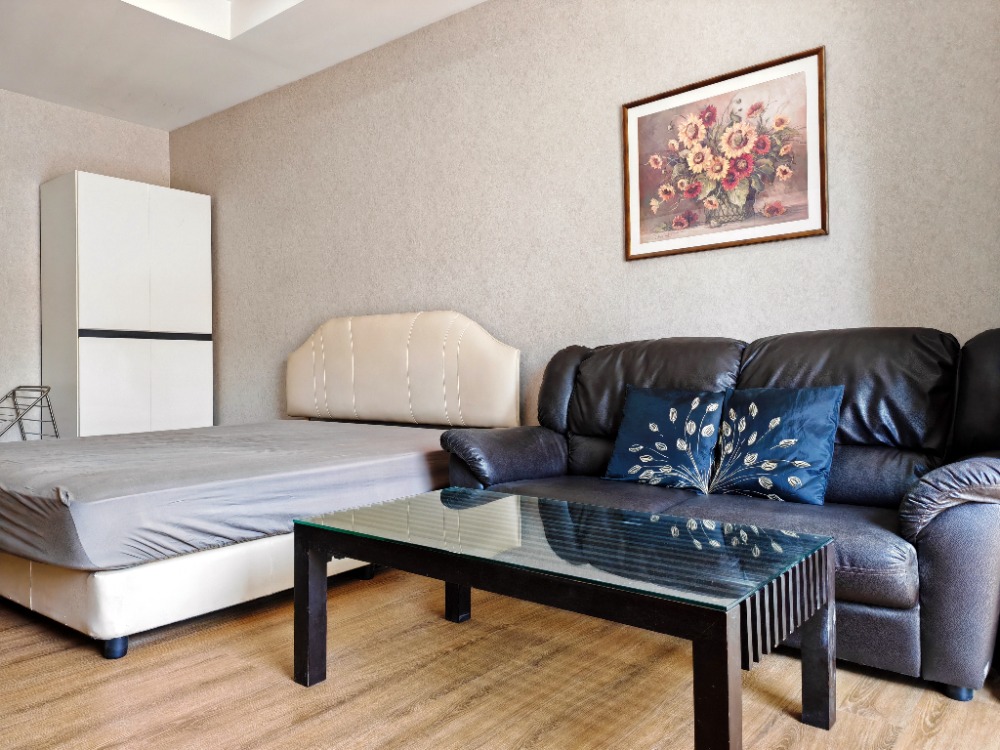 For Rent: Just Renovated Studio 36 Sq.M. =The Trendy Condominium Sukhumvit 13 – รูปที่ 3