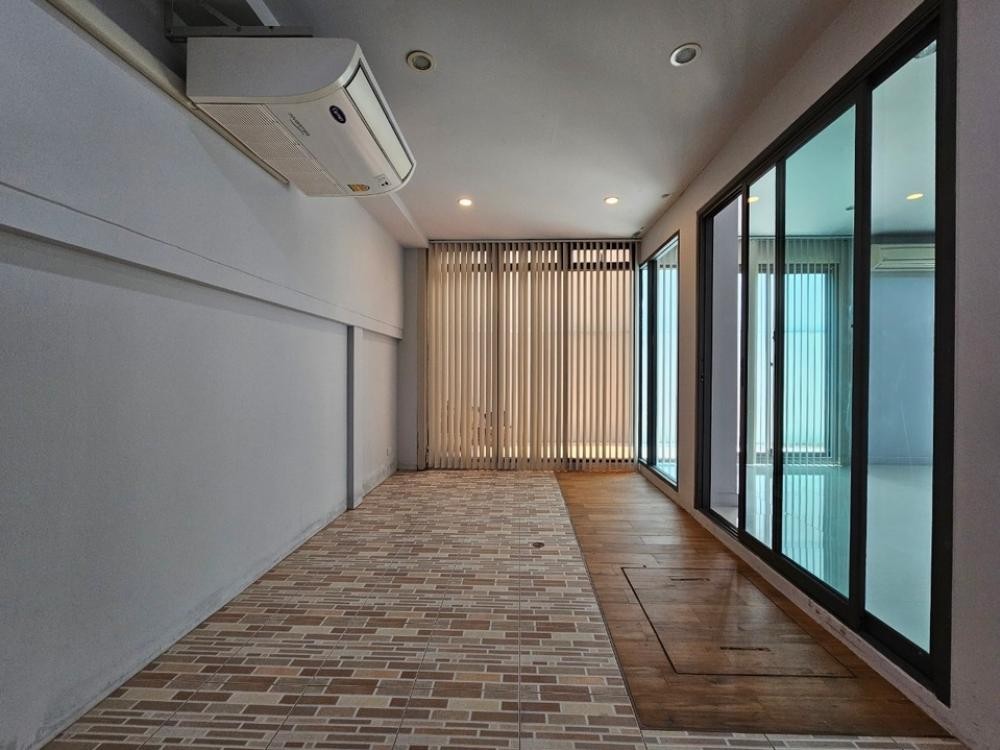 For rent: 4-storey home office in the city center, Sathorn-Rama 3 area, near Central Rama 3, Tesco Lotus Rama 3, Yan Nawa District Office – รูปที่ 3