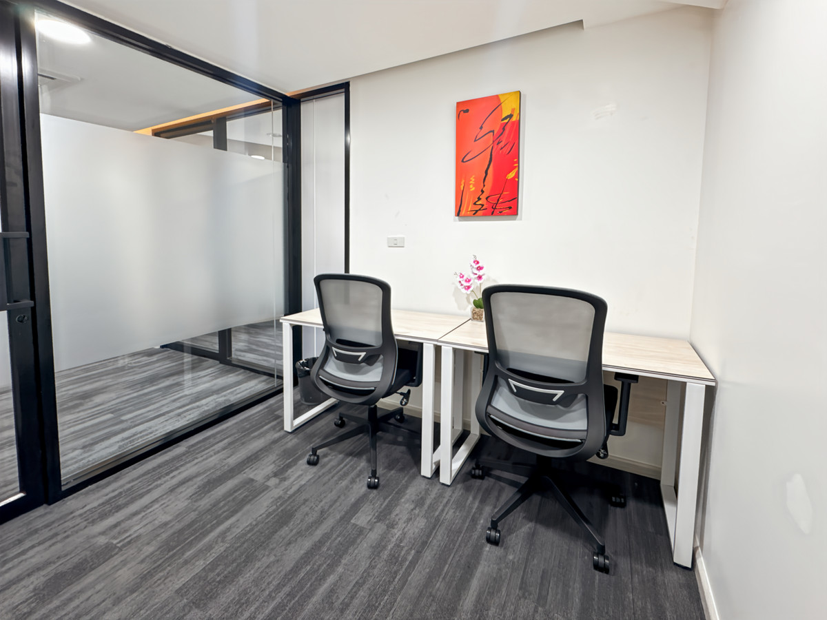 พื้นที่ออฟฟิศส่วนตัวสำหรับ 2 พนักงาน ใน Regus Brighton Grand – รูปที่ 2