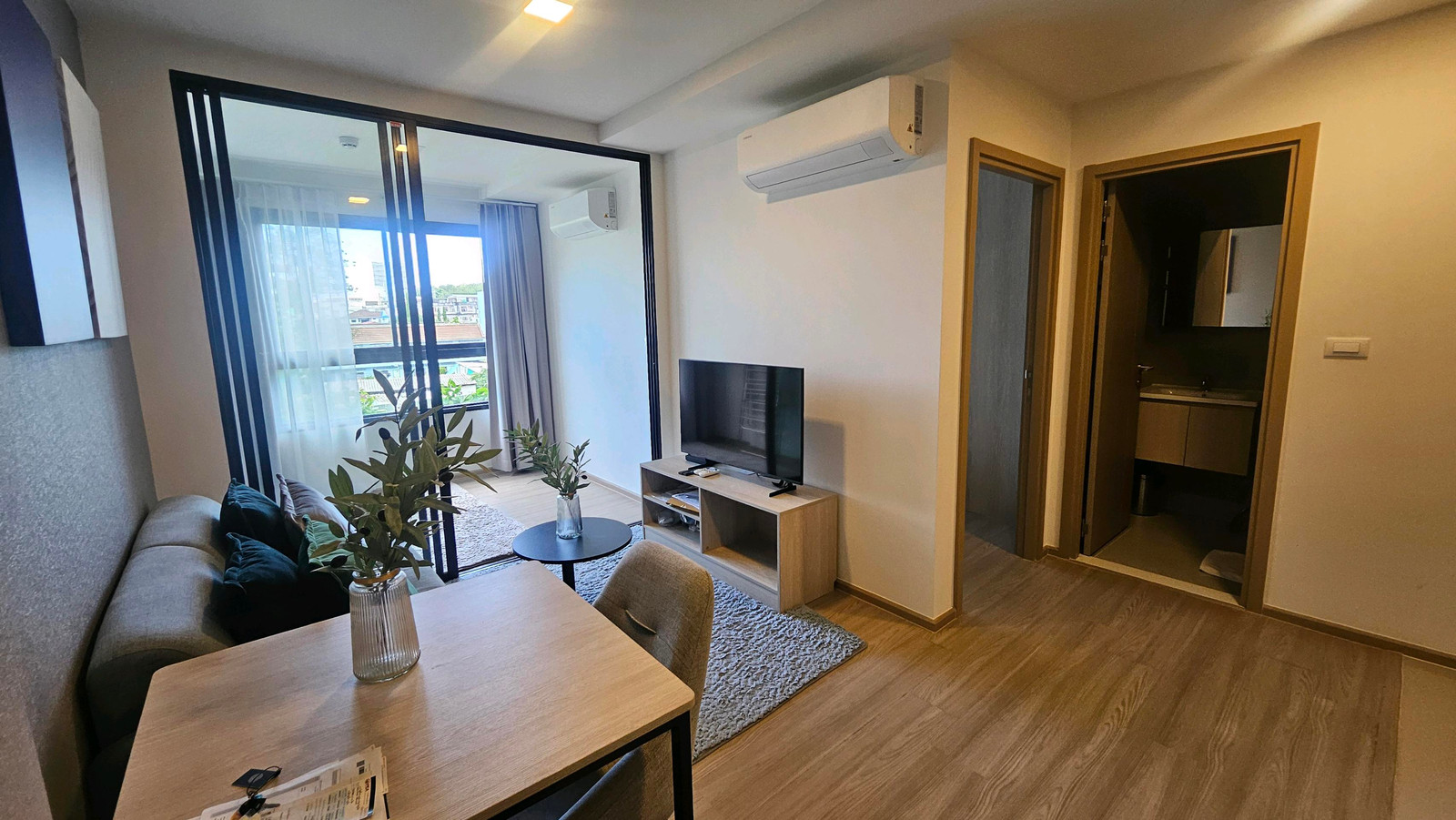 Down payment sale, cheap price!! Fully furnished, VeryClose Central Down payment sale, cheap price!! Fully furnished, VeryClose Central