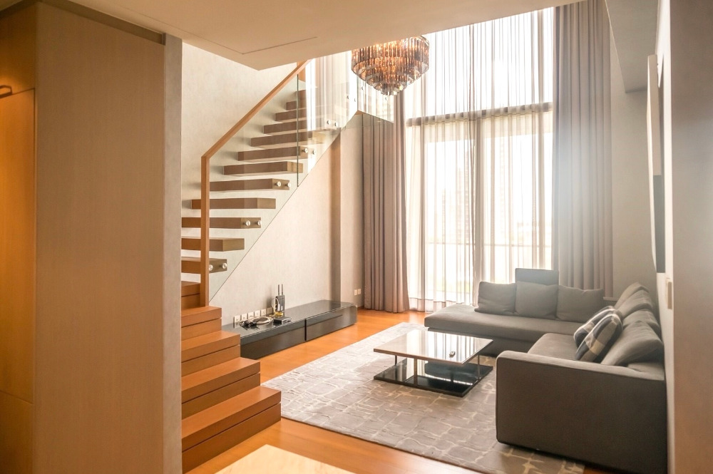 Sukhothai Residences: Duplex 2bed 2bath 138.63sqm. 43,000,000 Am: 0656199198