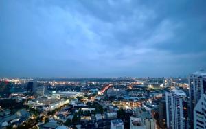 Nice View - RENT (130,000 THB) Negotiable 3 Bed 162 Sqm @BTS Prompong