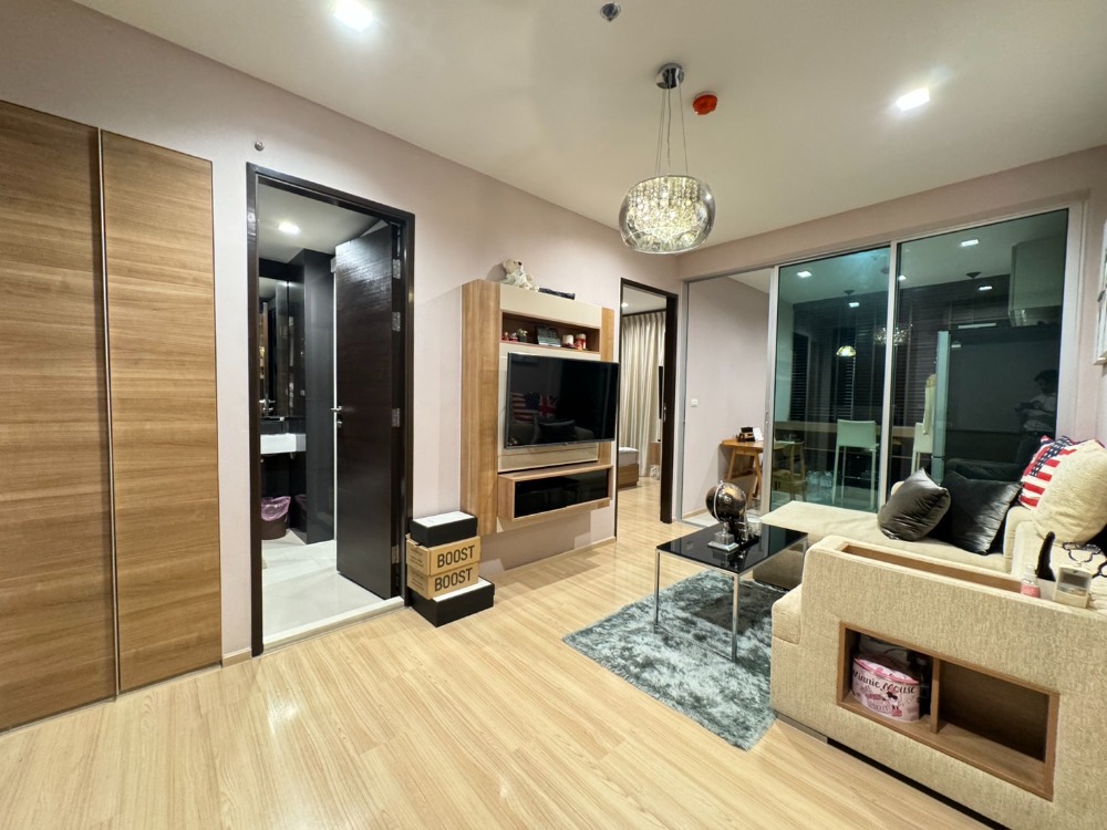 For sale, very beautiful room, never rented out, Rhythm Sathorn, closed kitchen, river view, very new condition For sale, very beautiful room, never rented out, Rhythm Sathorn, closed kitchen, river view, very new condition