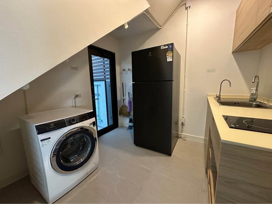 FOR RENT BAAN KLANG MUANG CLASSE EKKAMAI - RAMINTRA / 4 bedrooms 4 bathrooms / 36 Sqw. 240 Sqm. **120,000** CLOSE TO CENTRAL EASTVILLE – รูปที่ 3