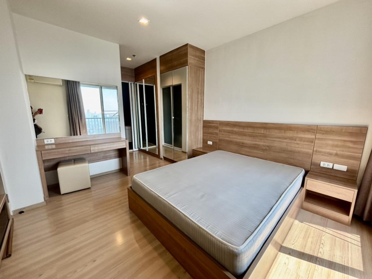 ❤️❤️For rent/sale, Rhythm Phaholyothin Condo. 40th floor, beautiful view, city view, south, very good wind. Interested, line/tel 0859114585 ❤️Size 45 sq m, 1 bedroom, 1 bathroom, 1 separate kitchen, 1 living room, rental price only 20,000 baht / selling o – รูปที่ 3