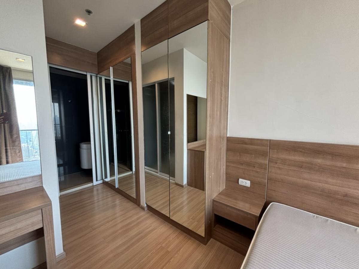 ❤️❤️For rent/sale, Rhythm Phaholyothin Condo. 40th floor, beautiful view, city view, south, very good wind. Interested, line/tel 0859114585 ❤️Size 45 sq m, 1 bedroom, 1 bathroom, 1 separate kitchen, 1 living room, rental price only 20,000 baht / selling o – รูปที่ 4