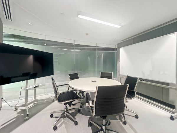 พื้นที่ออฟฟิศส่วนตัวพร้อมบริการครบวงจรสำหรับคุณและทีมใน Regus Enco Terminal (EnTer)